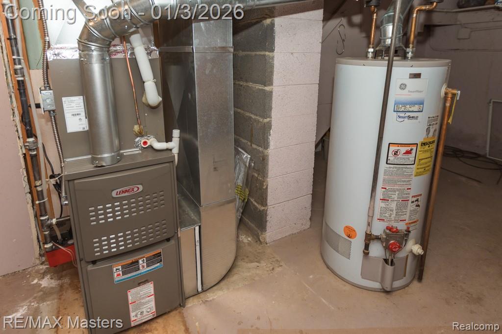 4696 Syracuse Street, Dearborn Heights, MI 48125 — Photo 37