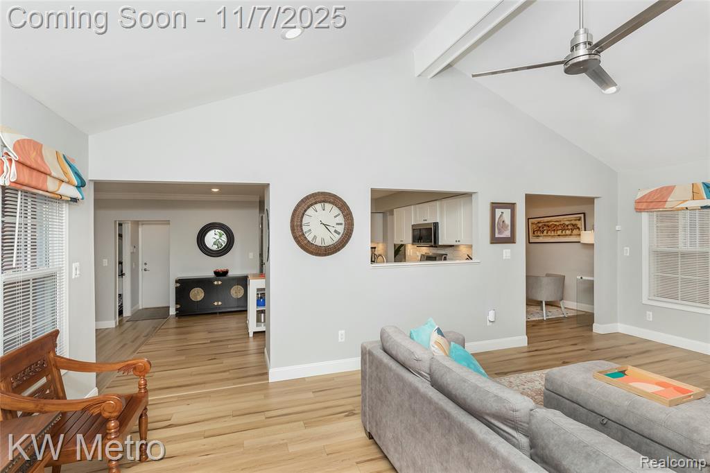 5338 Berwyck Drive, Troy, MI 48085 — Photo 12