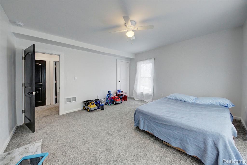 700 W Euclid Street, Detroit, MI 48202 — Photo 29