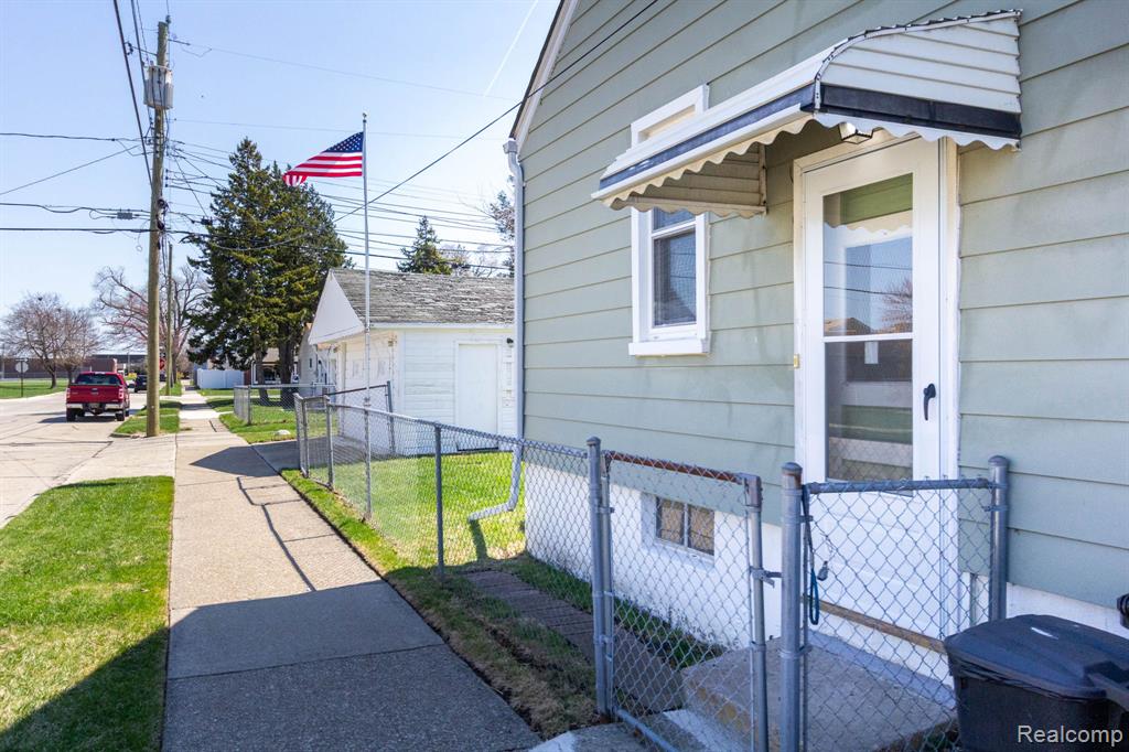 4205 17th Street, Wyandotte, MI 48192 — Photo 27