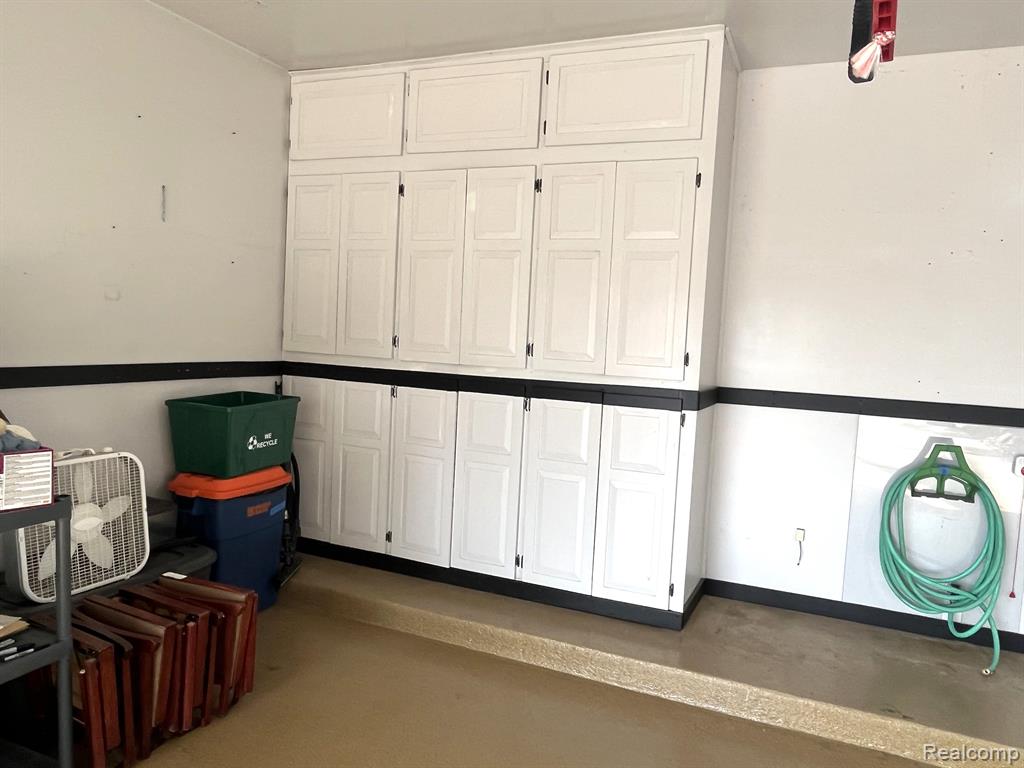 55799 SHELBY Road, Shelby Twp, MI 48316 — Photo 27
