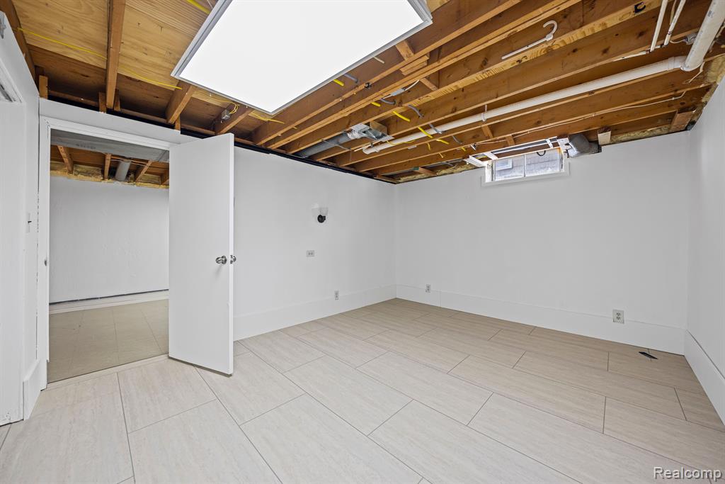 2710 Radcliffe Avenue, Ann Arbor, MI 48104 — Photo 34