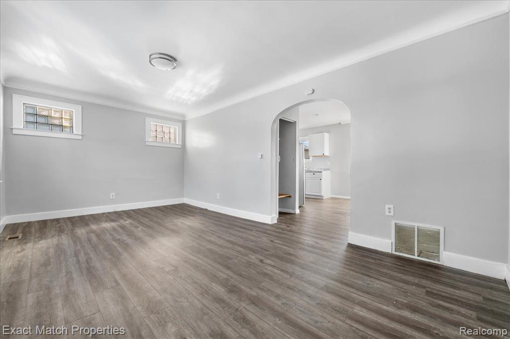 638 Raskob Street, Pontiac, MI 48340 — Photo 4