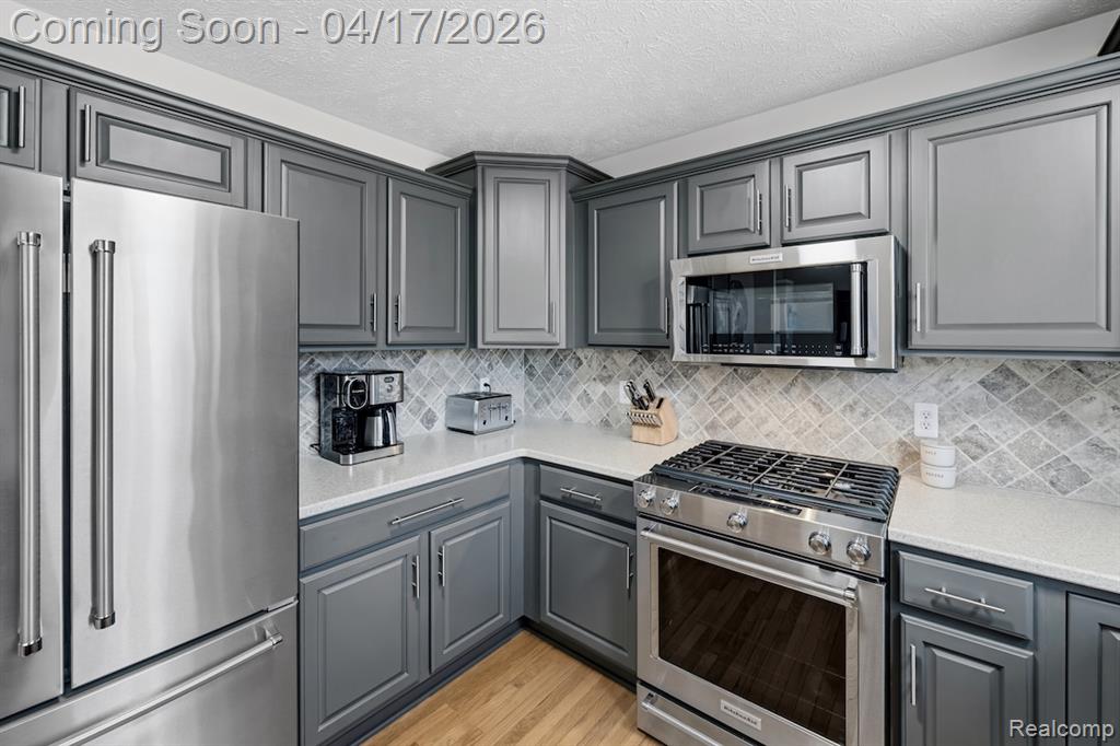 385 Tortoise Drive, Howell, MI 48843 — Photo 9