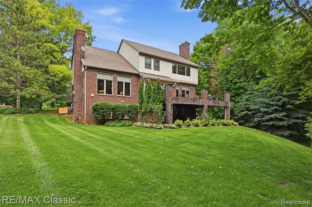 8033 Pine Ridge Court, Northville, MI 48168 — Photo 33