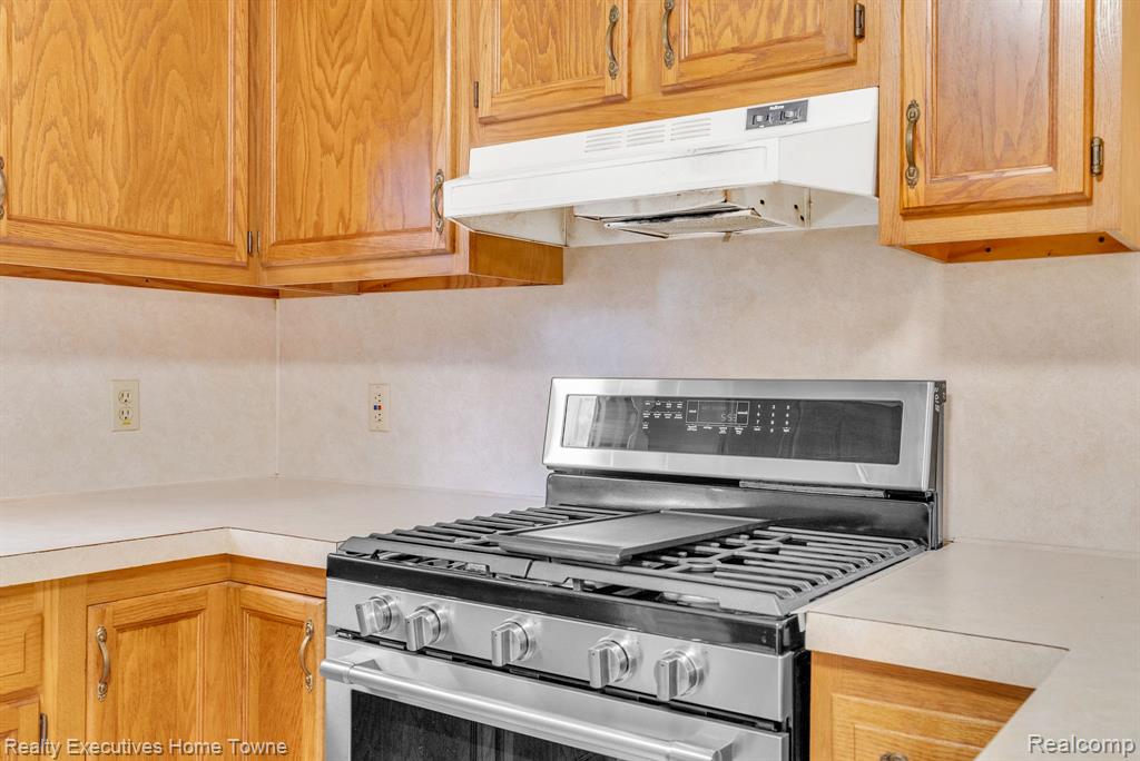 4415 Cambridge Drive, Port Huron, MI 48060 — Photo 15