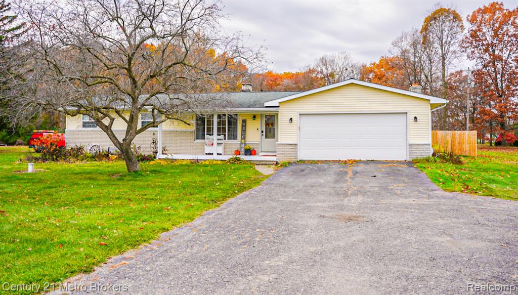 5521 N Belsay Road, Flint, MI 48506 — front exterior