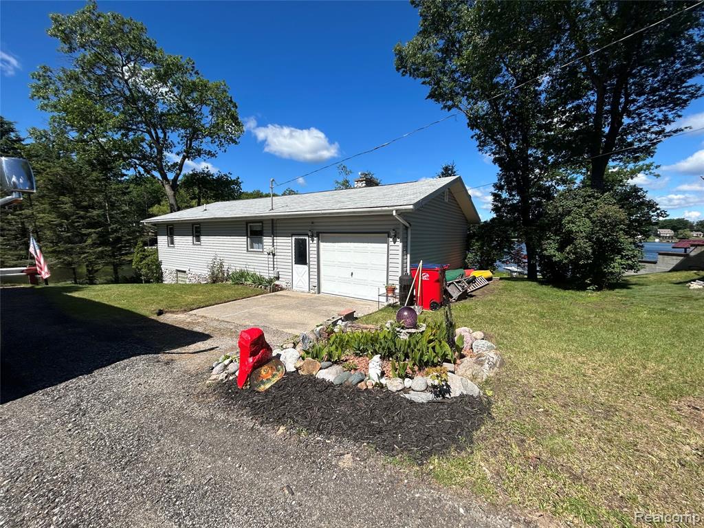 1931 Easy Street, National City, MI 48748