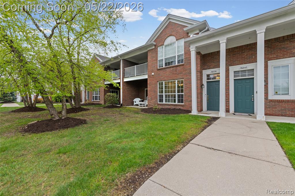 16836 Dover Drive, Northville, MI 48168 — Photo 2
