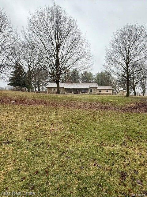 9010 GALE Road, Goodrich Vlg, MI — Photo 6