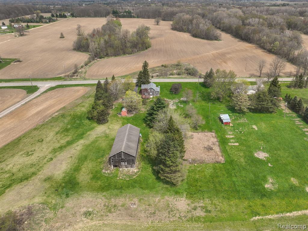 10639 MASON Road, Fowlerville, MI 48836 — Photo 7