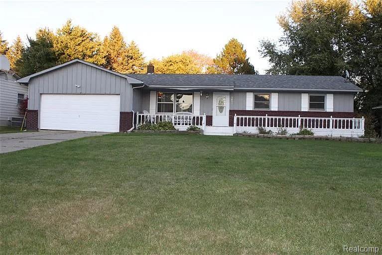 5097 Middleboro Road, Grand Blanc, MI 48439 — front exterior