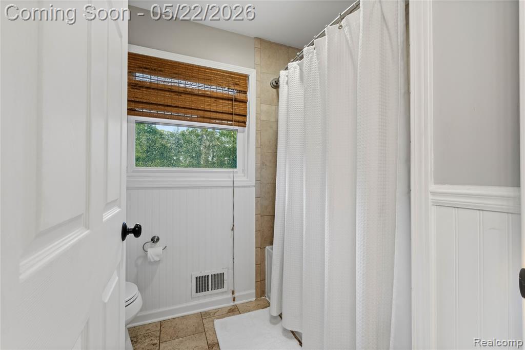 542 Tracey Lane, Brighton, MI 48114 — Photo 19