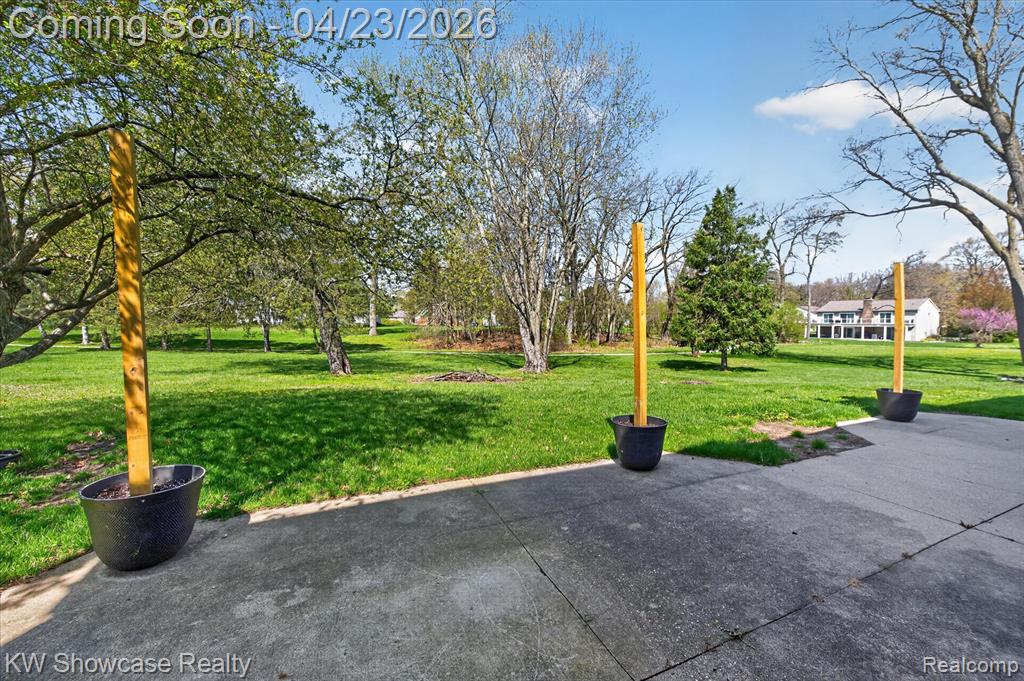 1584 Chanticlair Circle, Wixom, MI 48393 — Photo 47