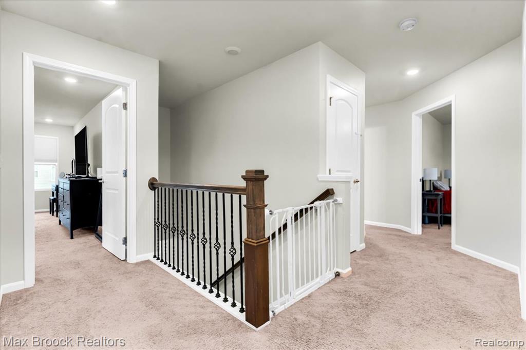 8401 Sharon Drive, White Lake, MI — Photo 21