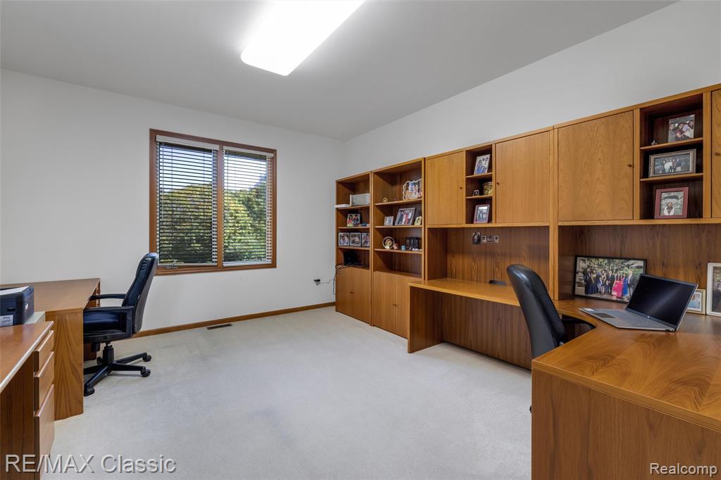 5922 Valley View Drive, Canton, MI 48187 — Photo 12