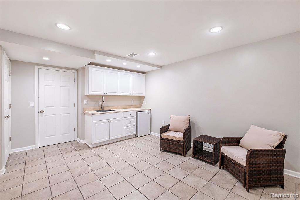 620 Shoreline Drive, Fenton, MI 48430 — Photo 18