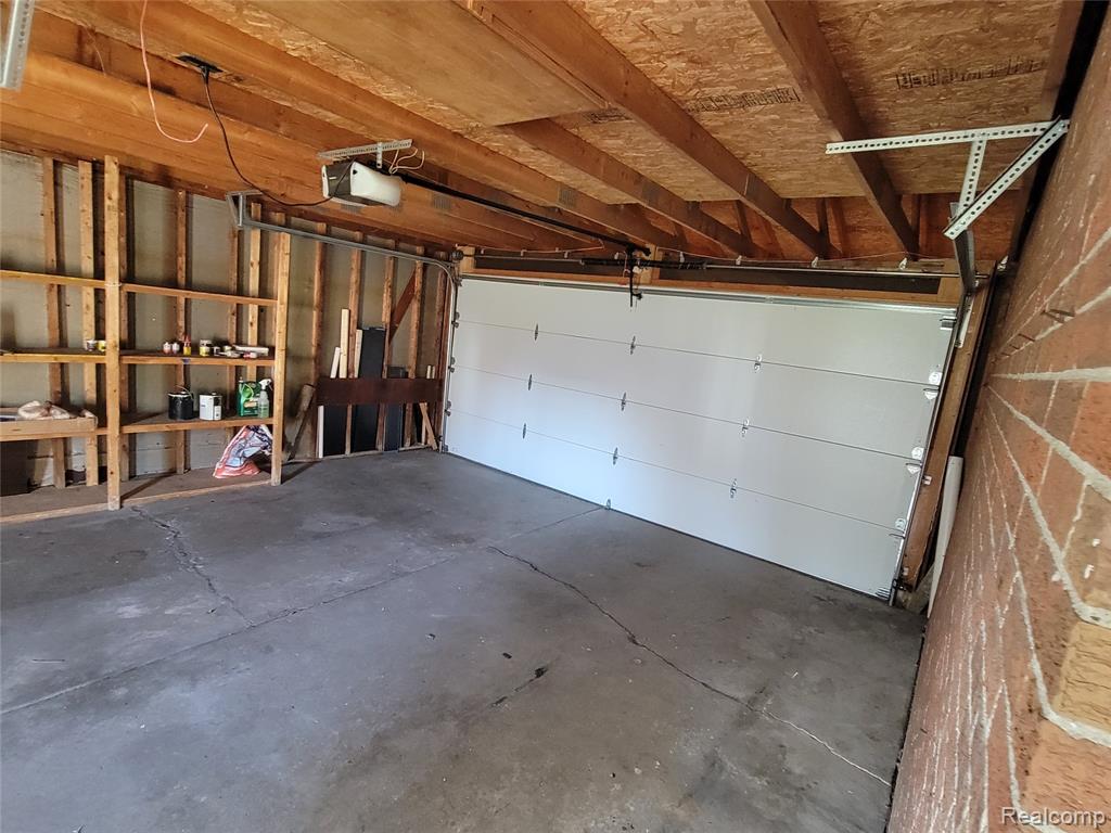9333 Katherine Street, Taylor, MI 48180 — Photo 32