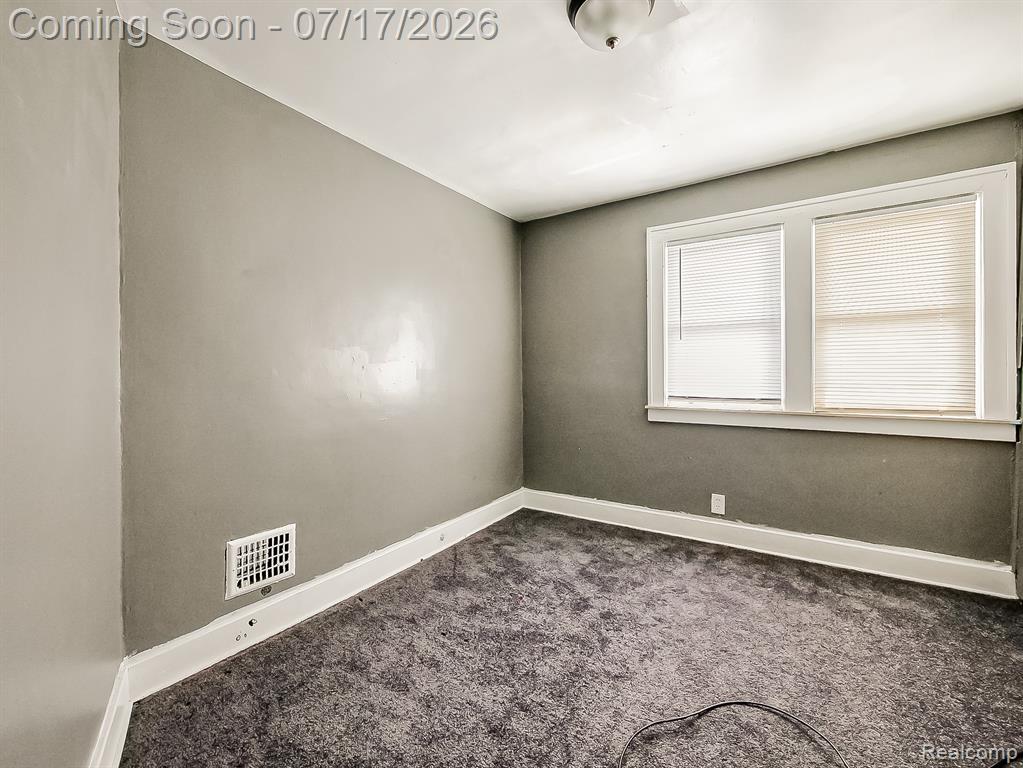 6873 Grandville Avenue, Detroit, MI 48228 — Photo 9