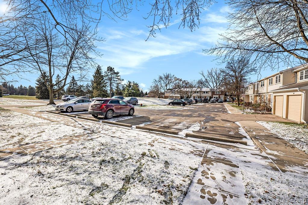 1814 BRENTWOOD Drive, Troy, MI 48098 — Photo 18