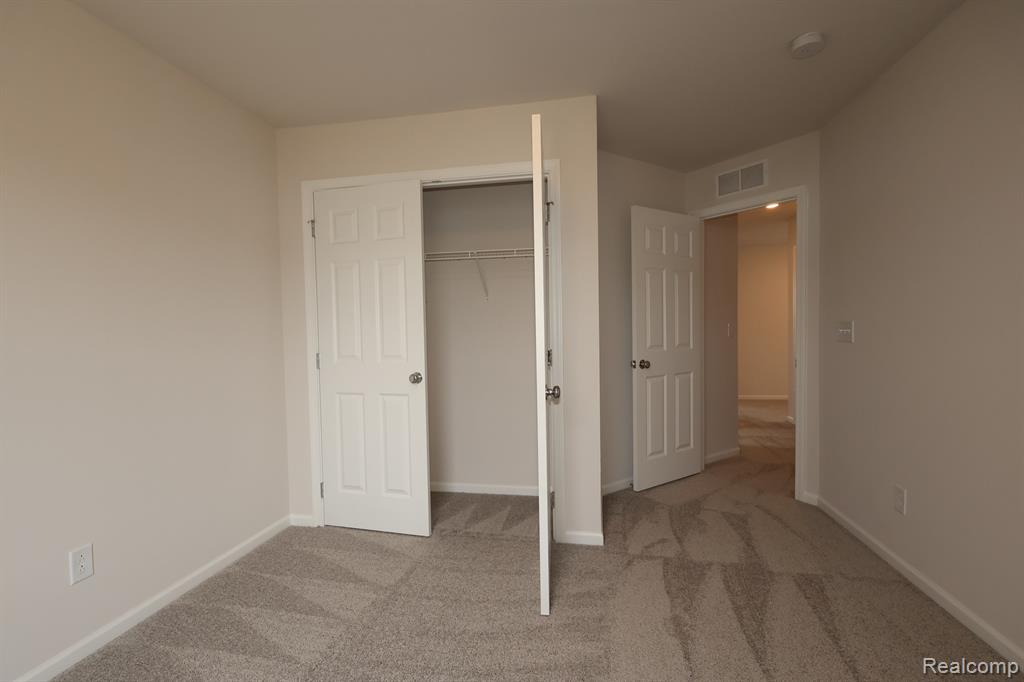 642 Harvest Way, Chelsea, MI 48118 — Photo 11