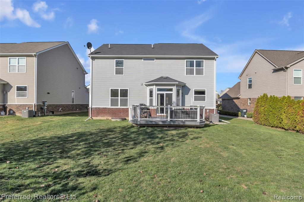 28430 Oakmonte Circle E, New Hudson, MI 48165 — Photo 62