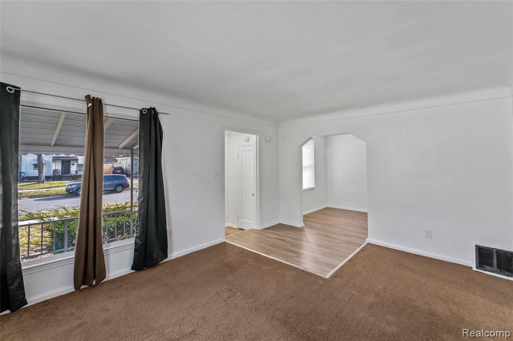 9099 STOUT Street, Detroit, MI 48228 — Photo 11