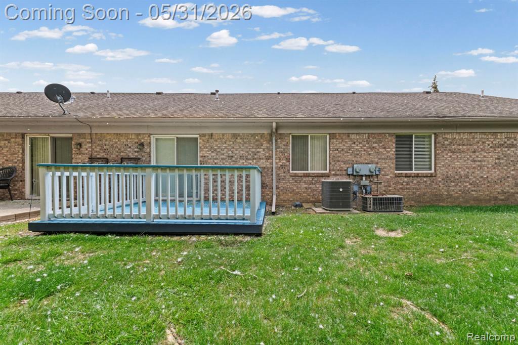 23362 Stromp Court, Trenton, MI 48183 — Photo 28