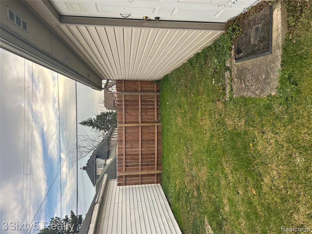 243 Emmons Boulevard, Wyandotte, MI 48192 — Photo 24