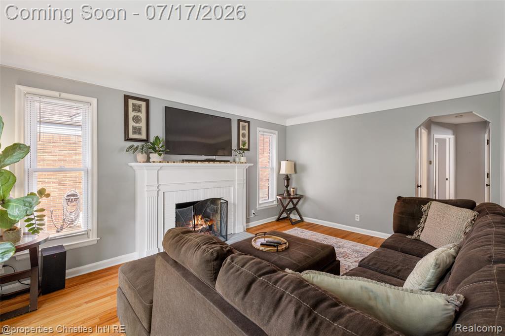 20855 Lochmoor Street, Harper Woods, MI 48225 — Photo 4