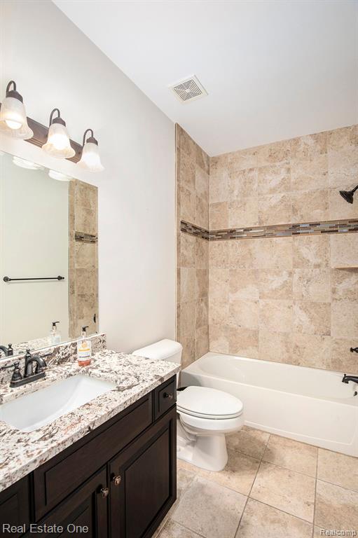 56788 TOPAZ Drive, Macomb, MI 48042 — Photo 13