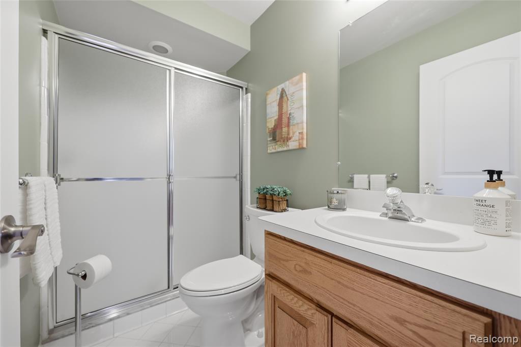 48274 Beacon Square Drive, Macomb, MI 48044 — Photo 39