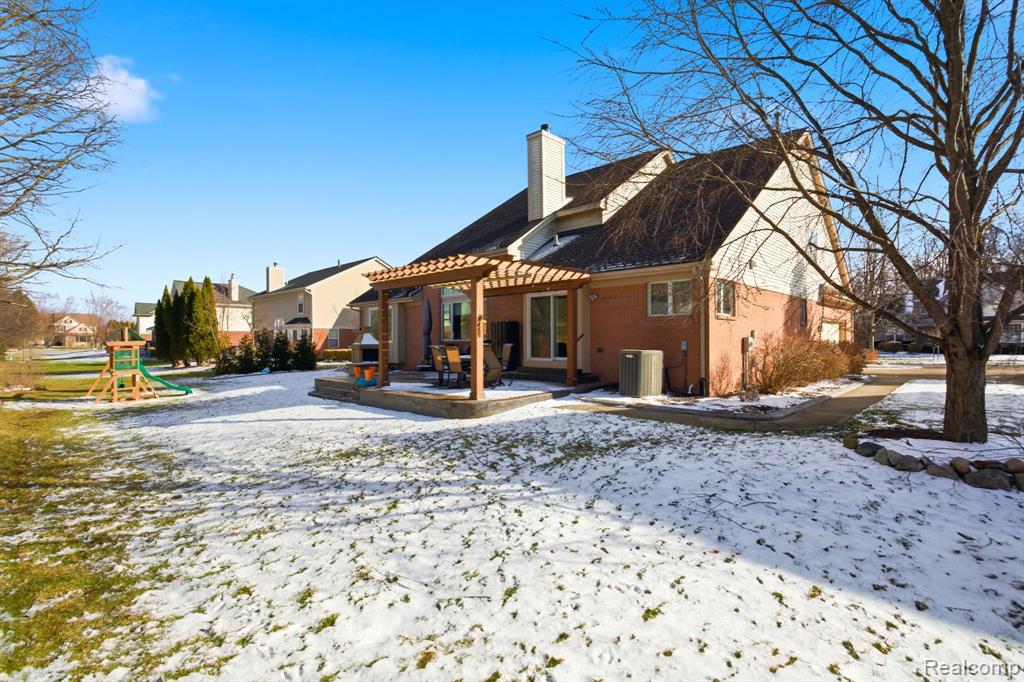 1275 Hendrie, Canton, MI 48187 — Photo 66