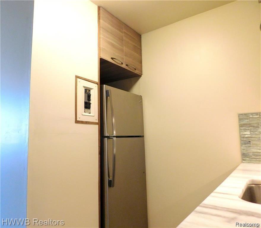 805 PLATE Street, Rochester, MI 48307 — Photo 7