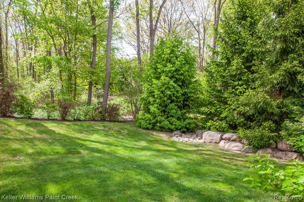 5514 WOODFALL Road, Clarkston, MI 48348 — Photo 51