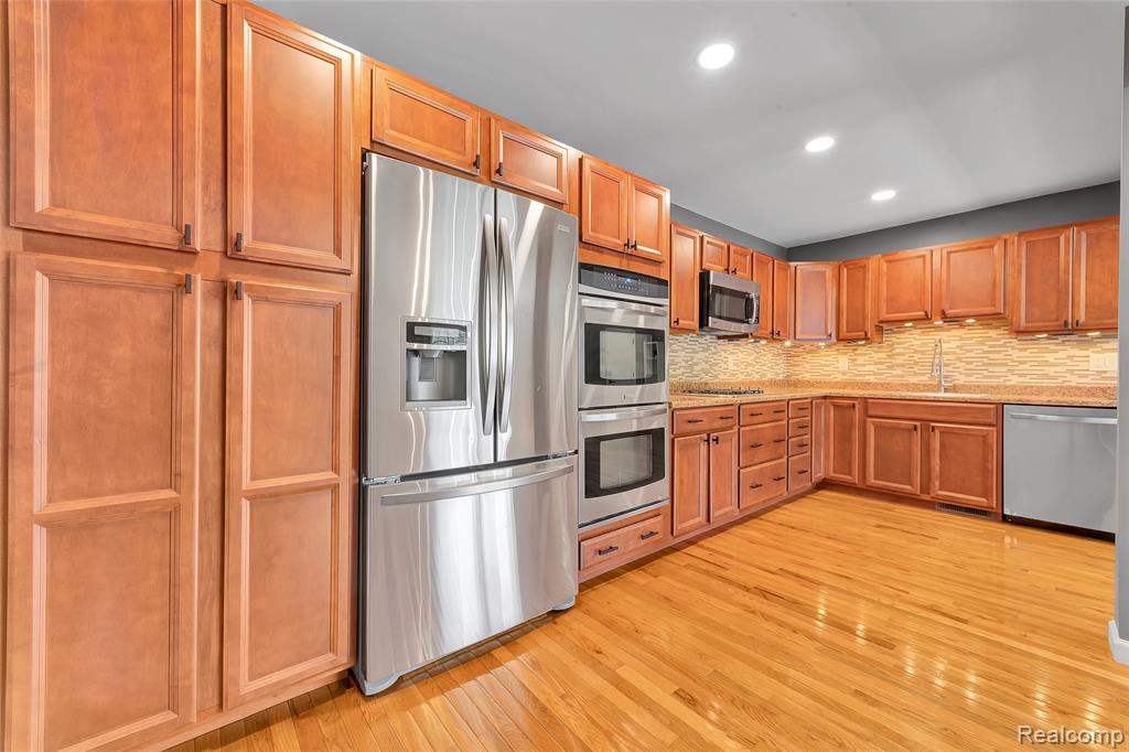 44416 Newburyport Drive, Canton, MI 48187 — Photo 11