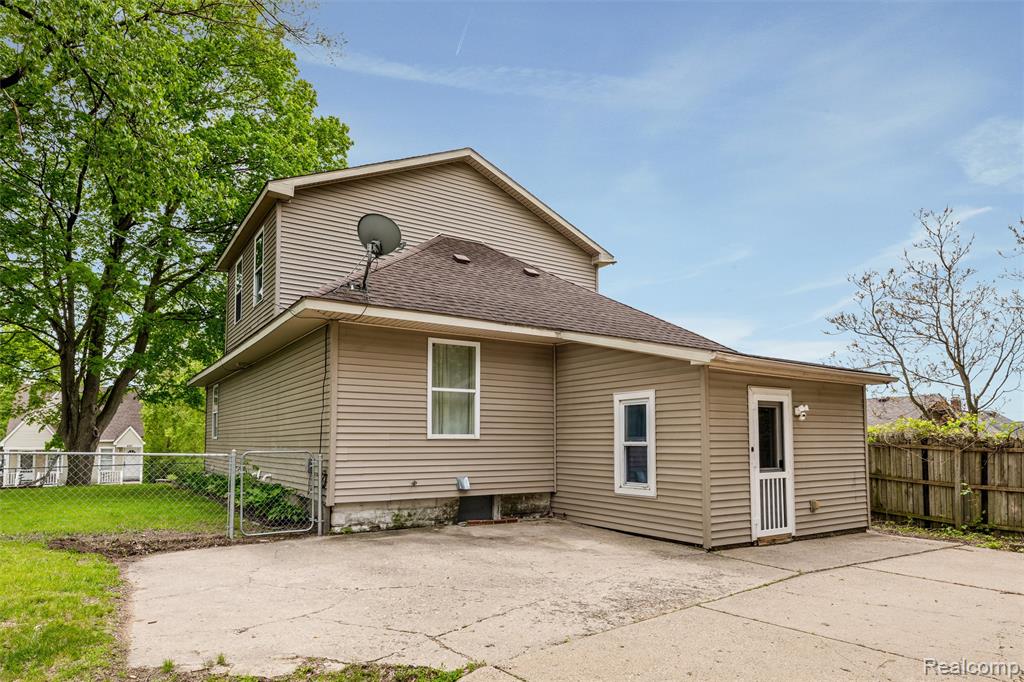 649 Lounsbury Avenue, Pontiac, MI 48340 — Photo 25