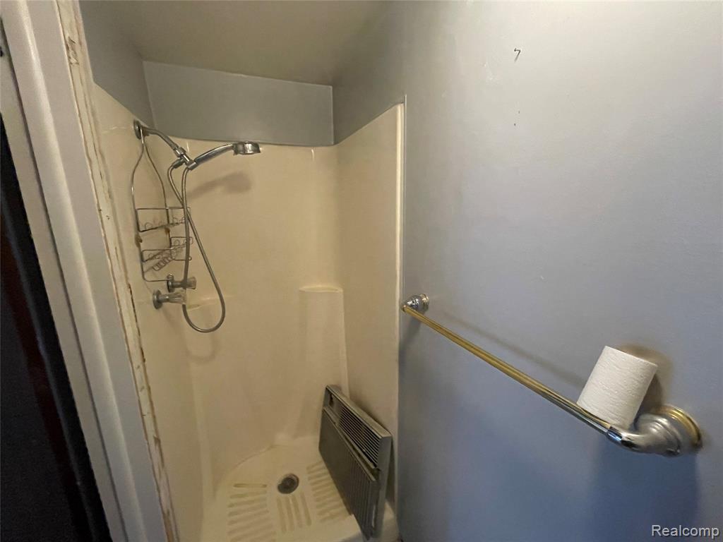 810 Holland Avenue, 2, Port Huron, MI 48060 — Photo 20