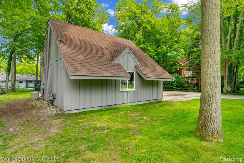 4290 GUILFORD Lane, Fort Gratiot, MI 48059 — Photo 4