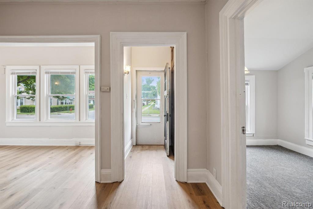 533 W GANSON Street, Jackson, MI 49201 — Photo 11