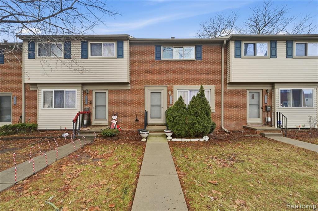 224 S SE Kenbrook Street, Grand Rapids, MI, 49548