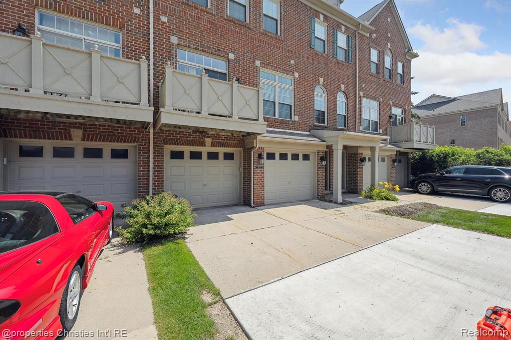 39771 ROCKCREST Circle, Northville, MI — Photo 44