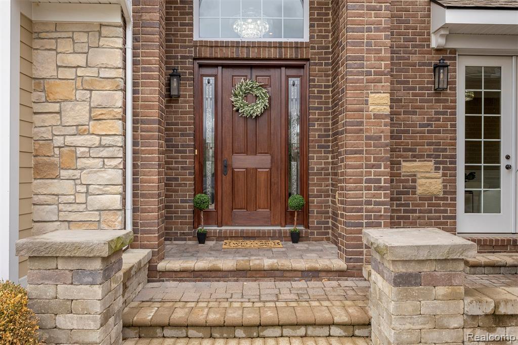 8439 Boulder Shores Drive, South Lyon, MI 48178 — Photo 9