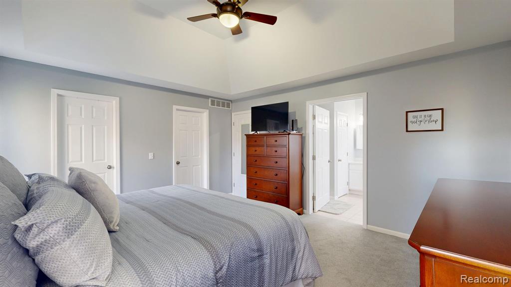 4400 Oak Tree Trail, Fenton, MI 48430 — Photo 29