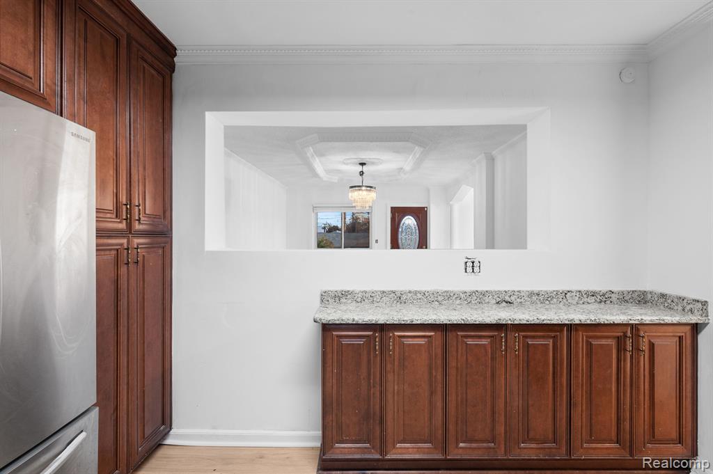 6551 Mayburn Street, Dearborn Heights, MI 48127 — Photo 18