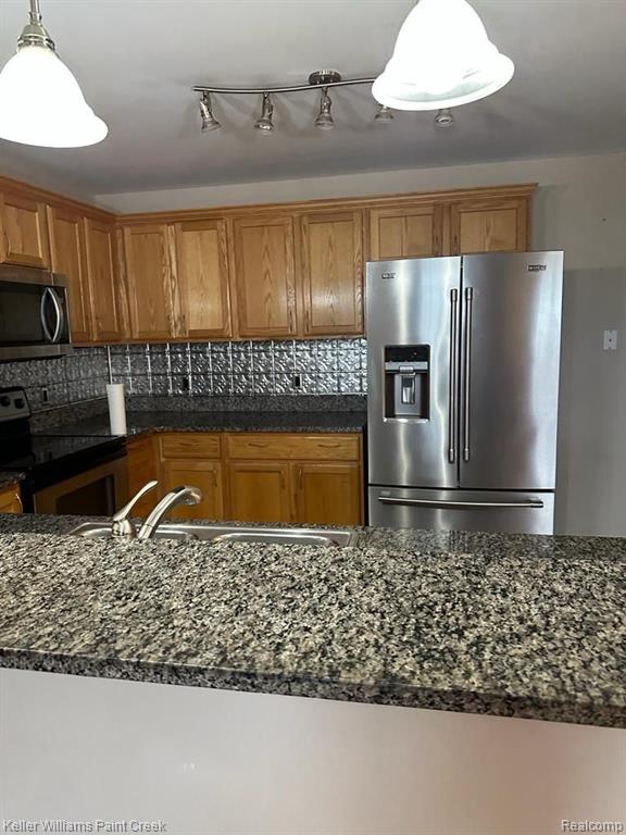 5739 Twin Oaks Drive, Sterling Heights, MI 48314 — Photo 20