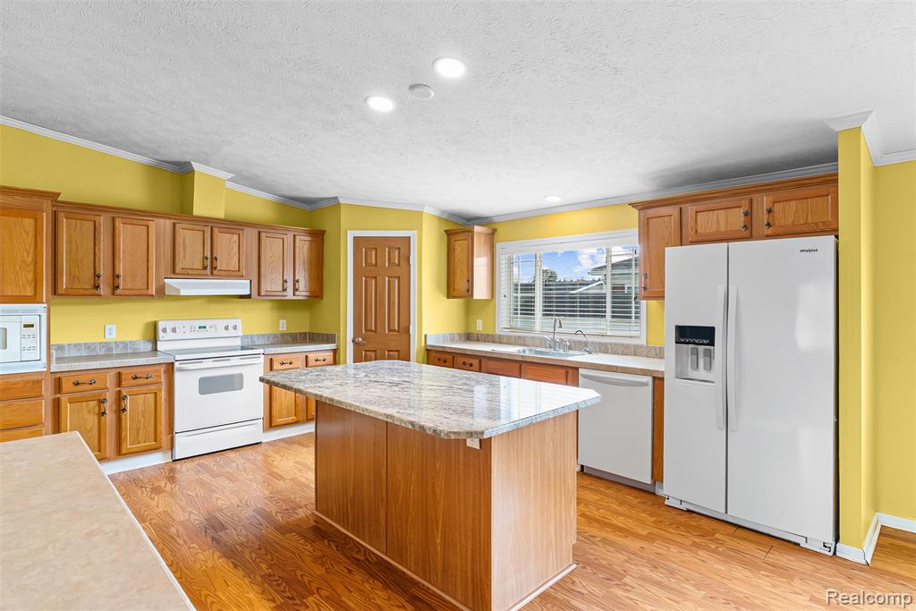 6252 Juliet Boulevard, Fenton, MI 48430 — Photo 14