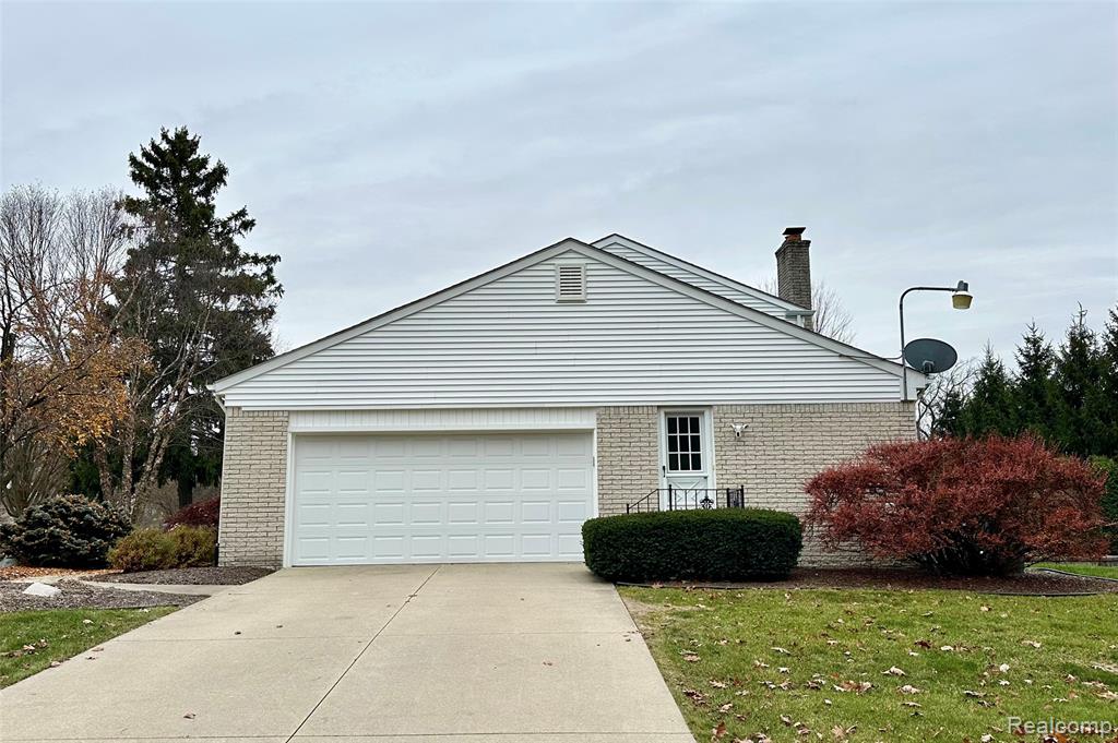 4213 Wentworth Drive, Troy, MI 48098 — Photo 4