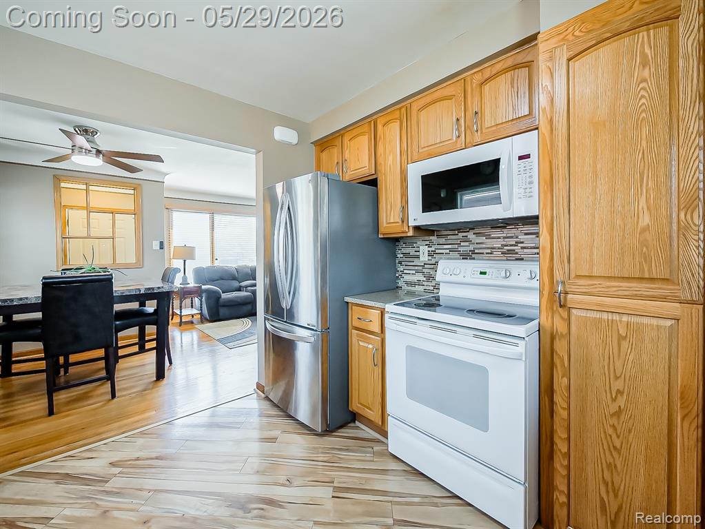 8634 Allen Road, Allen Park, MI 48101 — Photo 7