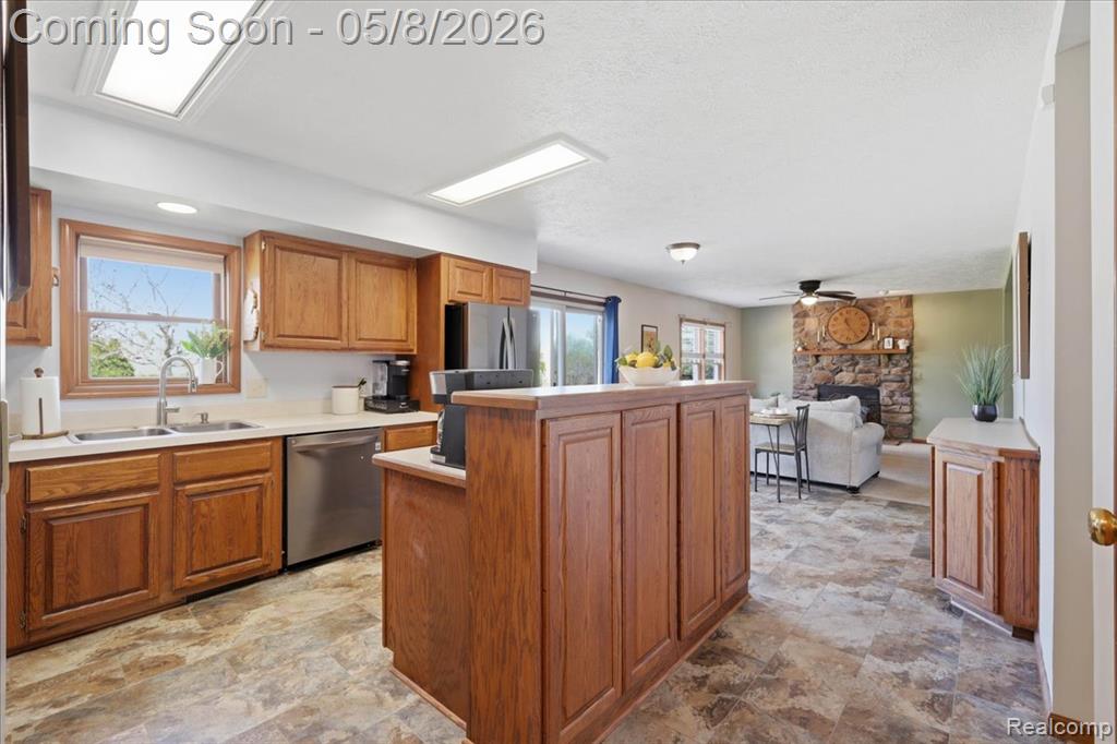 9514 Aspen View Drive, Grand Blanc, MI 48439 — Photo 19